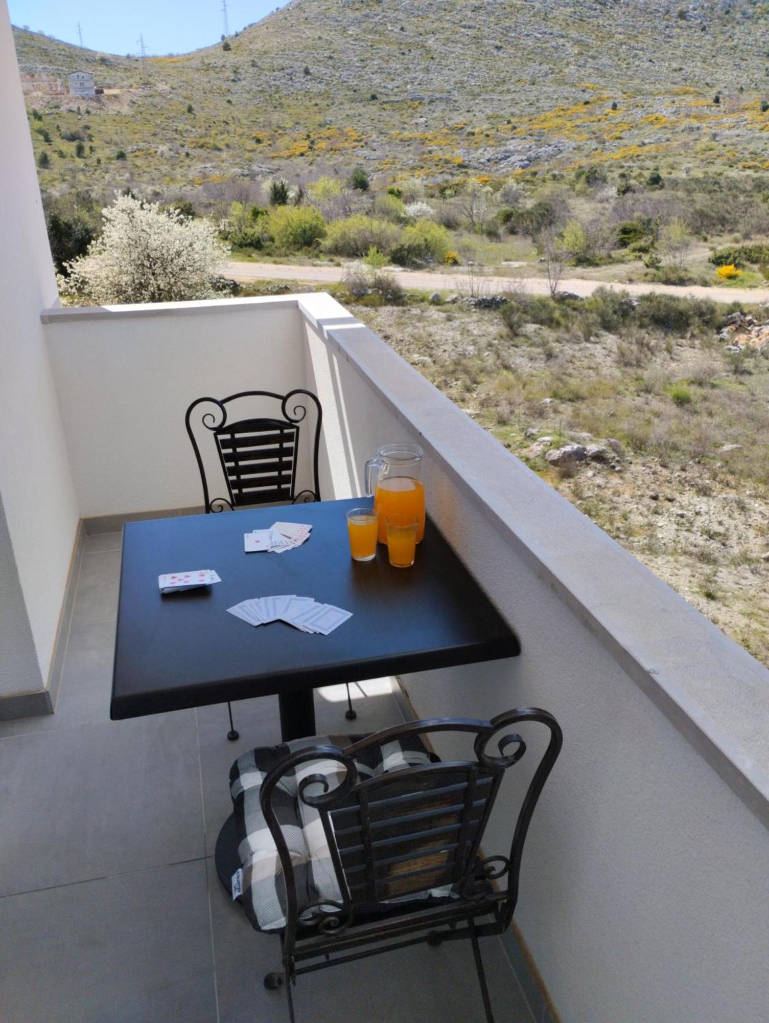 Apartamento Iris Ivanica Exterior foto